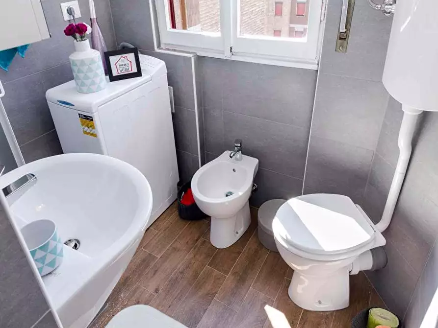 Immagine 17 di Camera in affitto  in Via Salvatore Barzilai9 a Milano