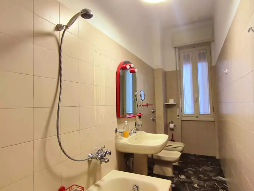 Immagine 18 di Appartamento in affitto  in Via Tavazzano a Milano