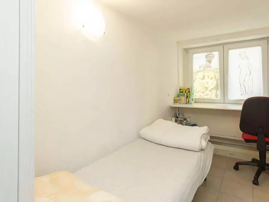 Immagine 14 di Camera in affitto  in Via Neera a Milano