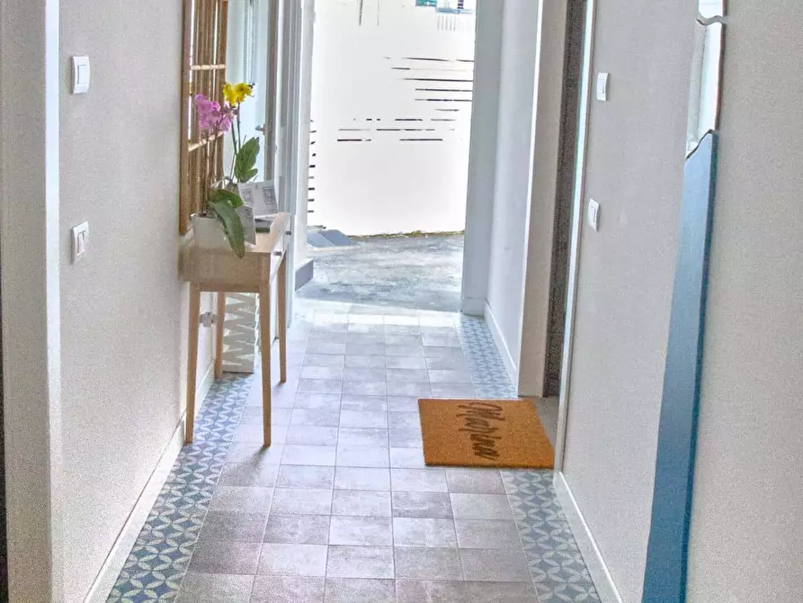 Immagine 18 di Appartamento in affitto  in Via San Cosmo Fuori Porta Nolana42 a Napoli