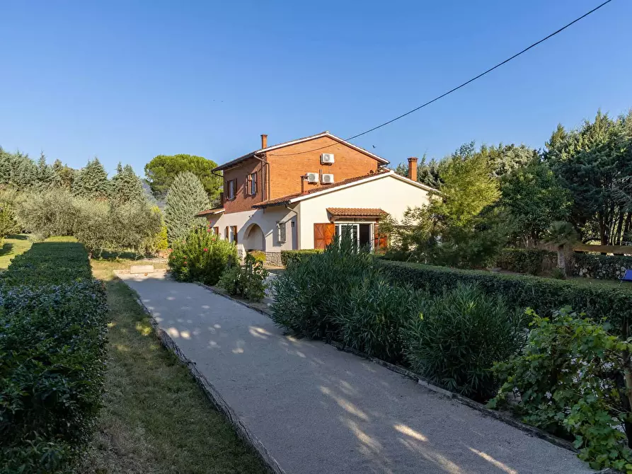 Immagine 10 di Appartamento in affitto  in 52044 Il Passaggio, Province of Arezzo, Italy a Cortona