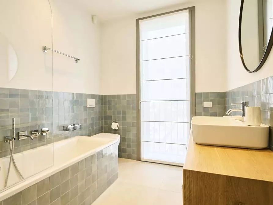 Immagine 25 di Appartamento in affitto  in Via Adamello10 a Milano