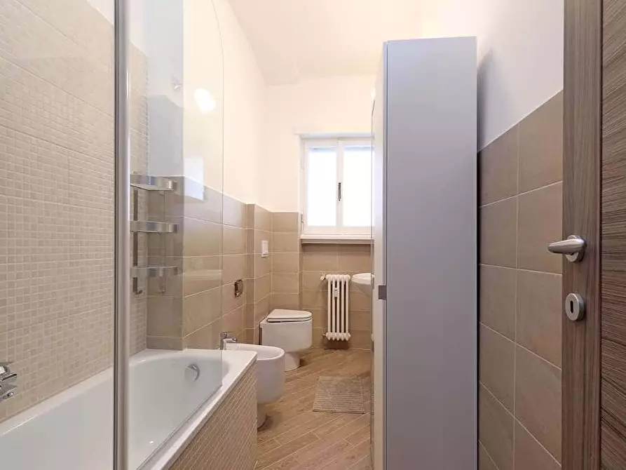 Immagine 18 di Camera in affitto  in Via Antonino Lo Surdo57 a Roma