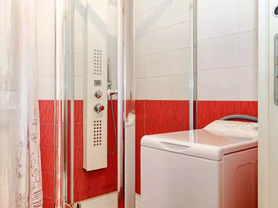 Immagine 20 di Appartamento in affitto  in Via Sebastiano del Piombo19 a Milano