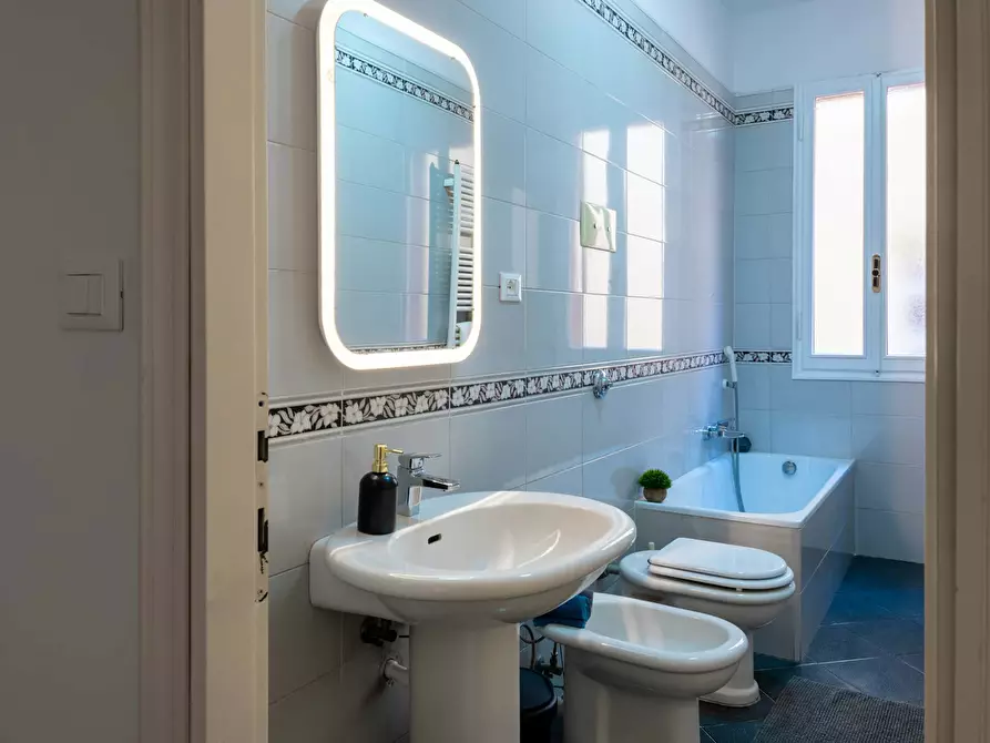 Immagine 6 di Camera in affitto  in Via dell'Orso10 a Bologna