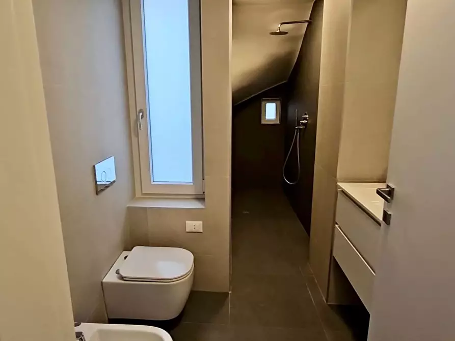 Immagine 11 di Appartamento in affitto  in Corso Italia7 a Trieste