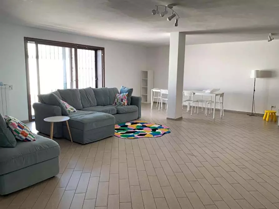 Immagine 13 di Appartamento in affitto  in via Giorgio Bassani72 a Roma
