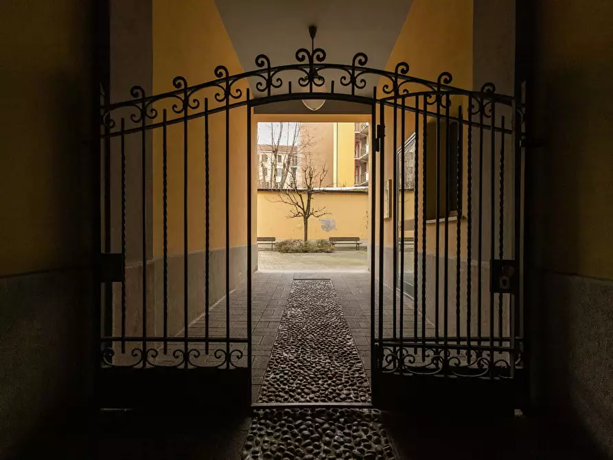 Immagine 14 di Appartamento in affitto  in Via Paolo Mantegazza4 a Milano
