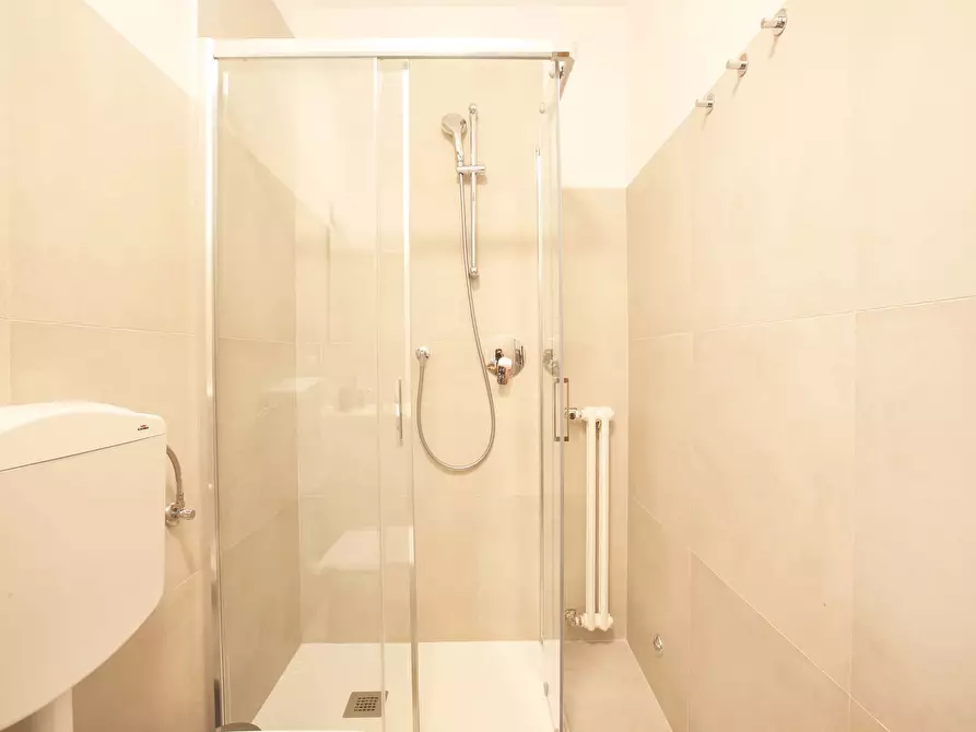 Immagine 24 di Camera in affitto  in Via Carlo Marx5 a Milano