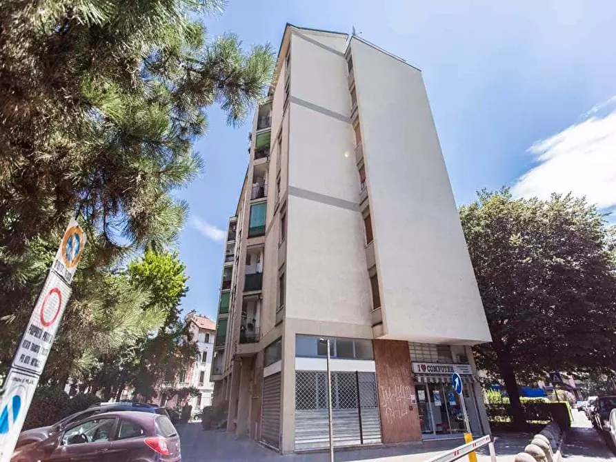 Immagine 8 di Camera in affitto  in Via Gallarate107 a Milano