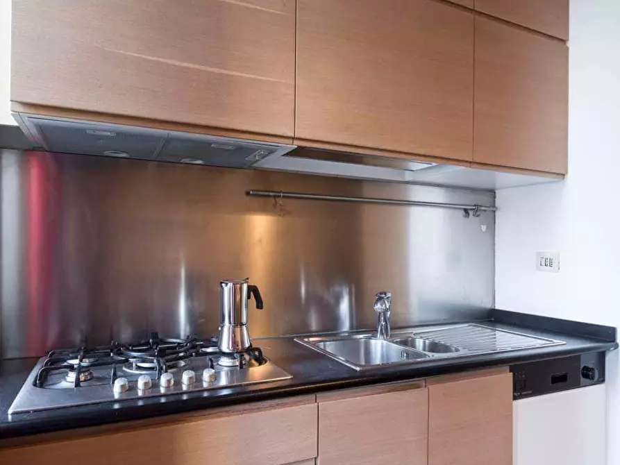 Immagine 10 di Camera in affitto  in Piazza Sant'Agostino7 a Milano