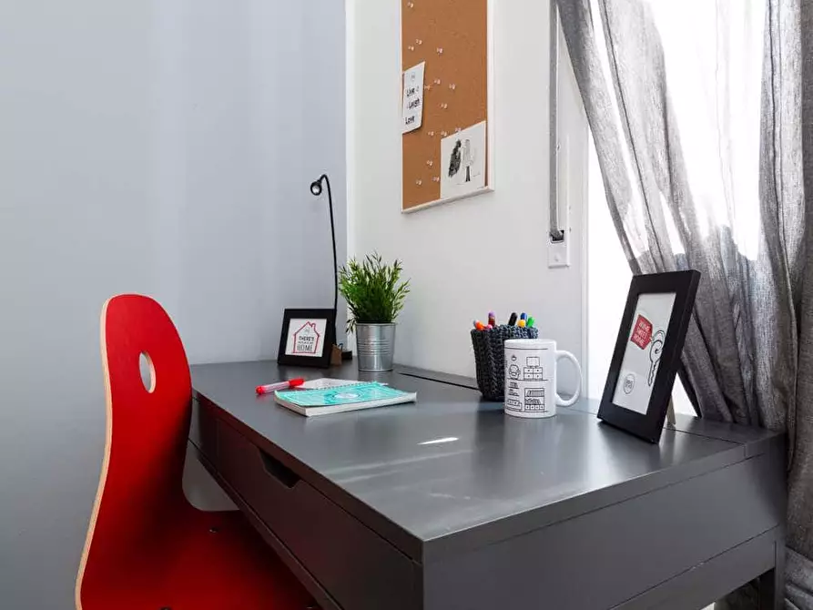 Immagine 2 di Camera in affitto  in Via Melchiorre Delfico24/2 a Milano