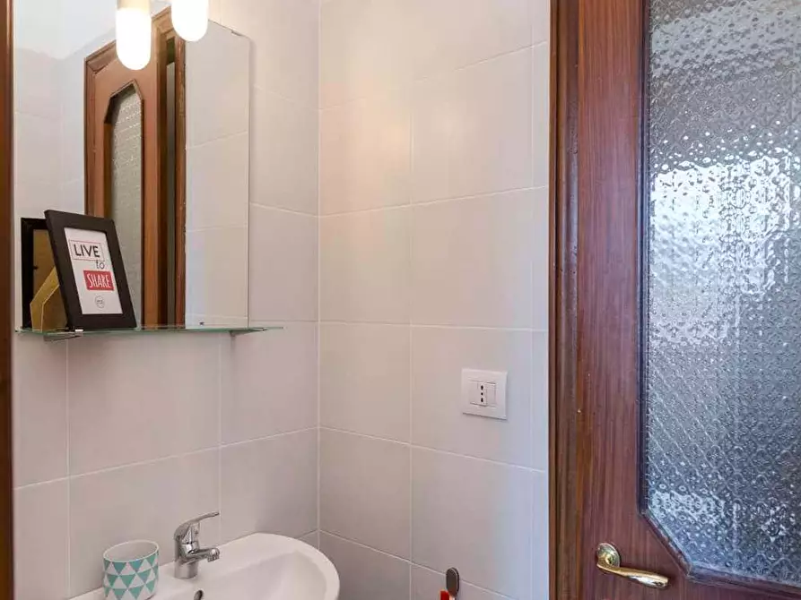 Immagine 12 di Camera in affitto  in Viale Giovanni Vicini20 a Bologna