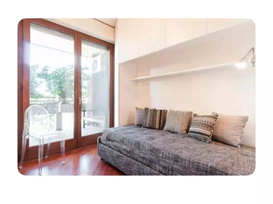 Immagine 8 di Appartamento in affitto  in Via Gaetano de Castillia8 a Milano