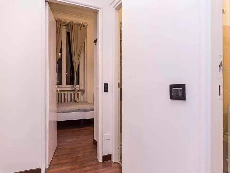 Immagine 43 di Camera in affitto  in Via Giulio Tarra1 a Milano