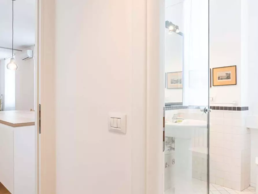 Immagine 35 di Appartamento in affitto  in Via Caccialepori41 a Milano