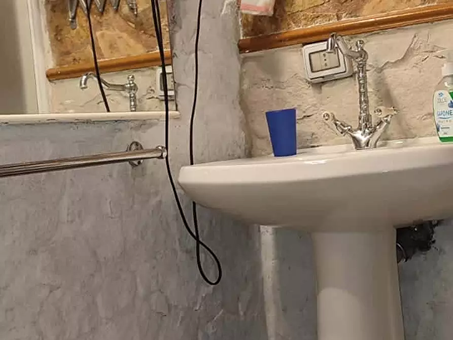 Immagine 8 di Camera in affitto  in Corso Caulino45 a Vico Equense