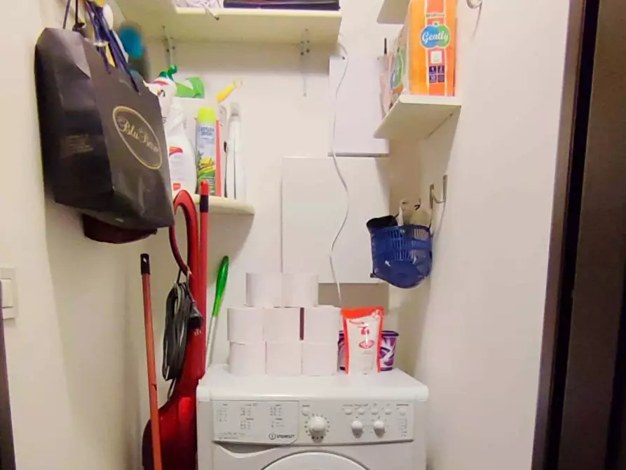 Immagine 47 di Appartamento in affitto  in Via Felice Caronni52 a Roma