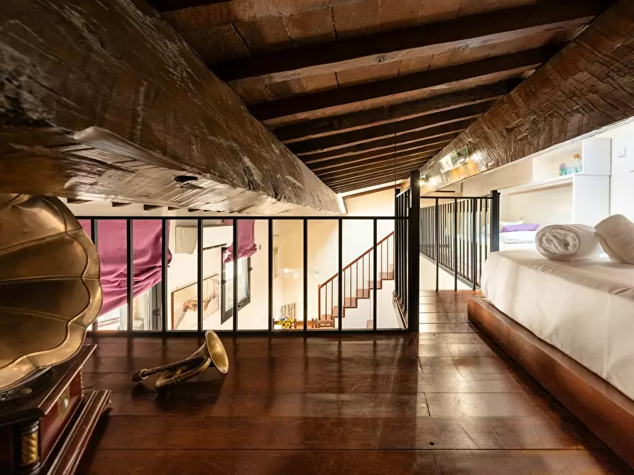 Immagine 23 di Appartamento in affitto  in Via Giuseppe Verdi a Firenze