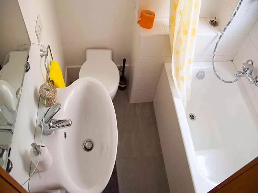 Immagine 2 di Camera in affitto  in Via Conca del Naviglio37A a Milano