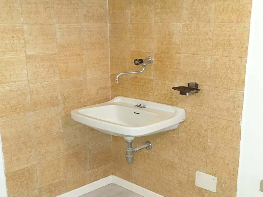 Immagine 3 di Camera in affitto  in Via Oriola15 a Trento