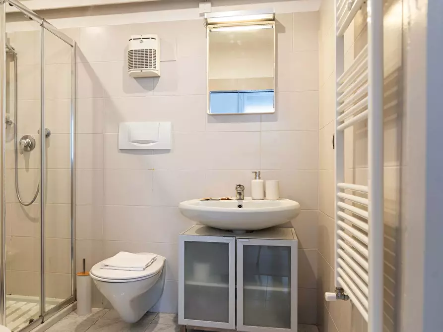 Immagine 16 di Appartamento in affitto  in Viale Umbria54 a Milano