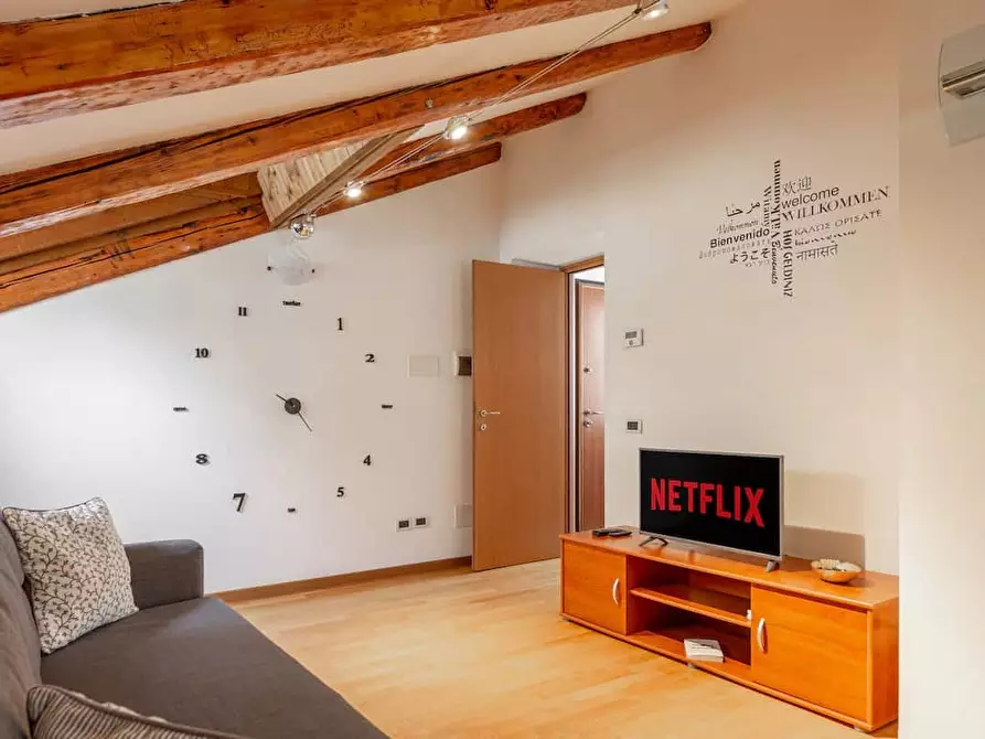 Immagine 19 di Appartamento in affitto  in Via Trento12 a Trieste