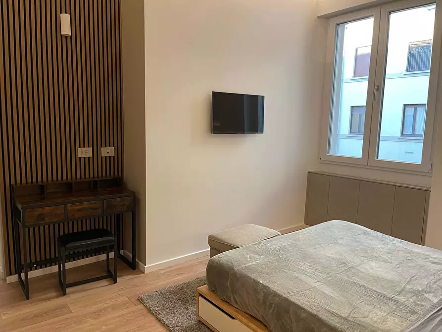 Immagine 6 di Appartamento in affitto  in Corso Vercelli7 a Milano