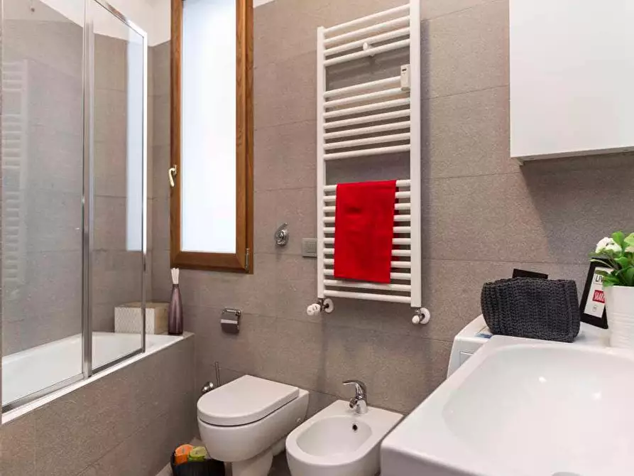 Immagine 41 di Camera in affitto  in Via Polesine33 a Milano