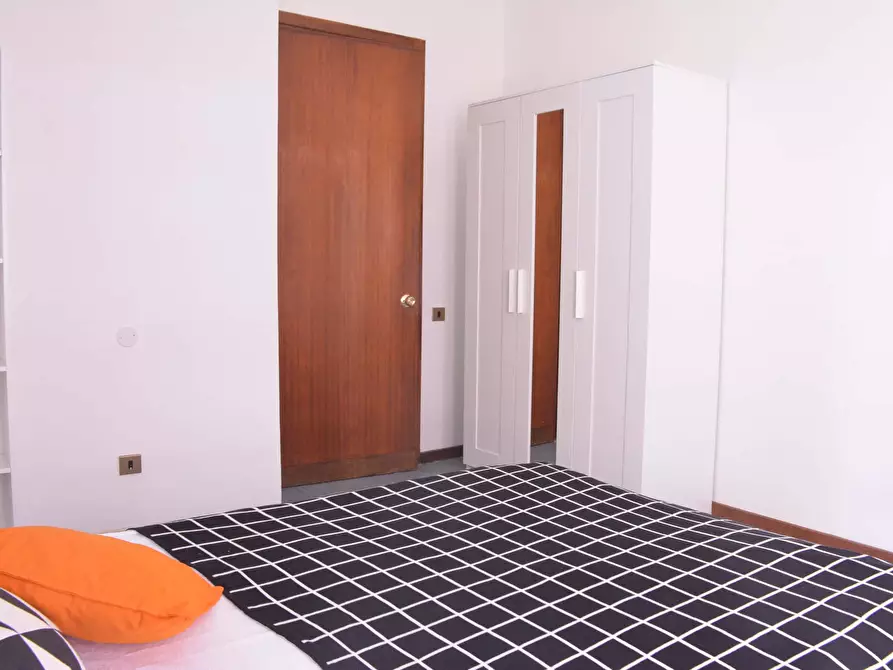 Immagine 2 di Camera in affitto  in Via Tigellio20 a Cagliari