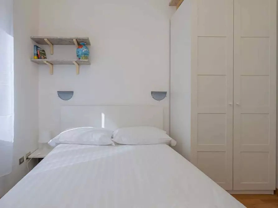 Immagine 29 di Appartamento in affitto  in Via Sambuco12 a Milano