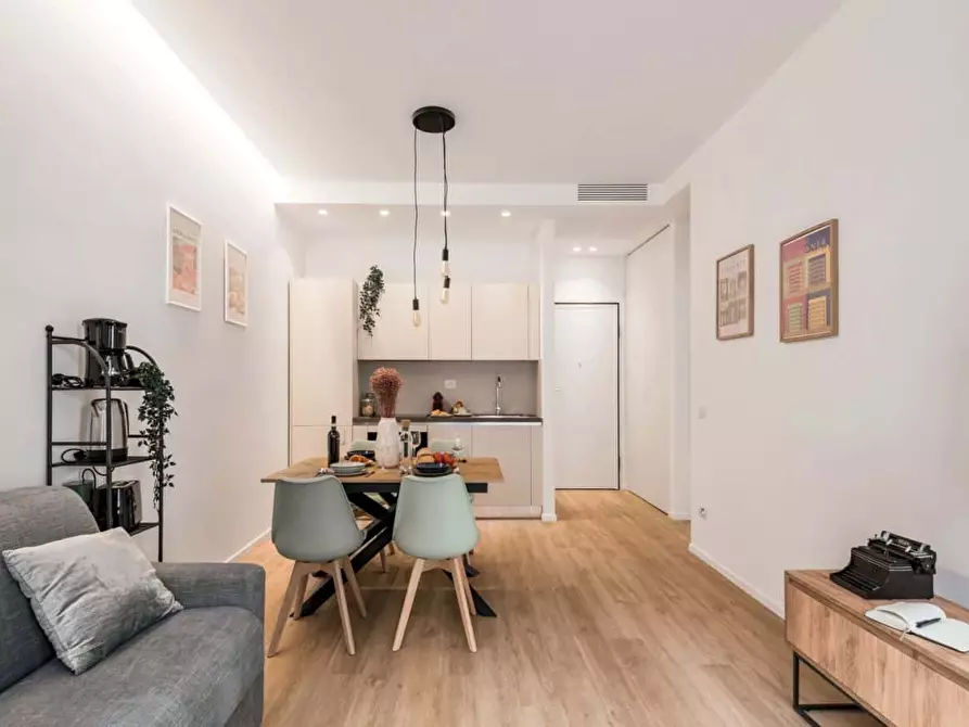 Immagine 18 di Appartamento in affitto  in Via Tacito90 a Roma