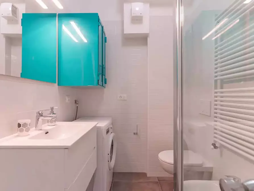 Immagine 16 di Appartamento in affitto  in Via Mascarella86 a Bologna