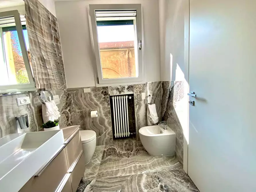Immagine 31 di Appartamento in affitto  in Via San Domenico7 a Bologna