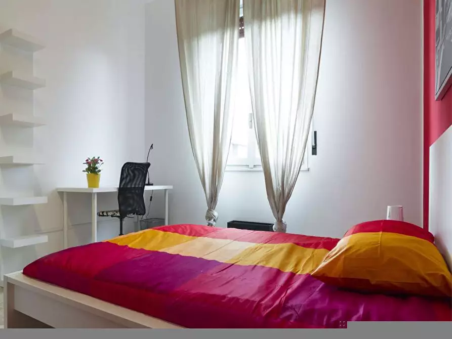 Immagine 2 di Camera in affitto  in Via Salvatore Barzilai15 a Milano