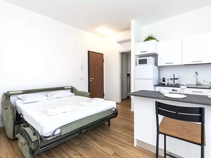 Immagine 8 di Appartamento in affitto  in Via Broni21 a Milano