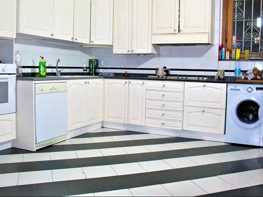 Immagine 9 di Camera in affitto  in Viale Sarca a Milano