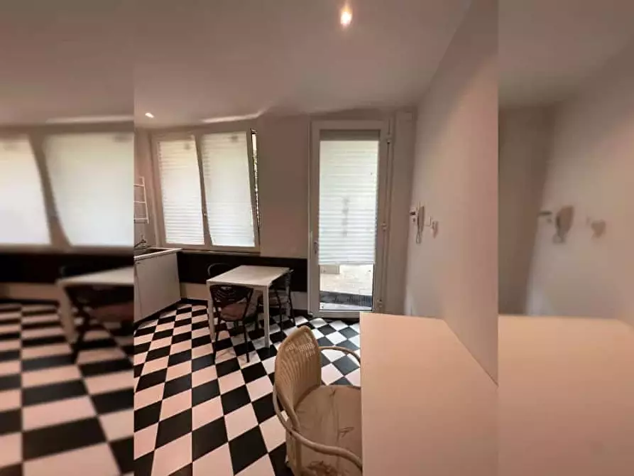 Immagine 16 di Appartamento in affitto  in Via Privata Chioggia9 a Milano