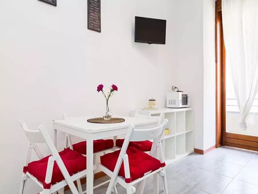 Immagine 38 di Camera in affitto  in Via Carlo Botta19 a Milano