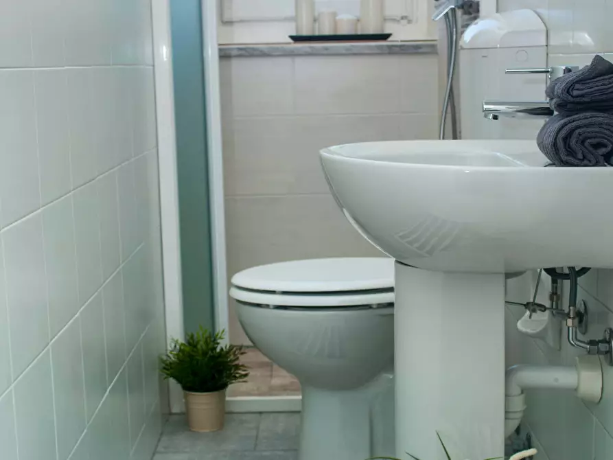 Immagine 11 di Camera in affitto  in Via Aldo Barbaro15 a Torino