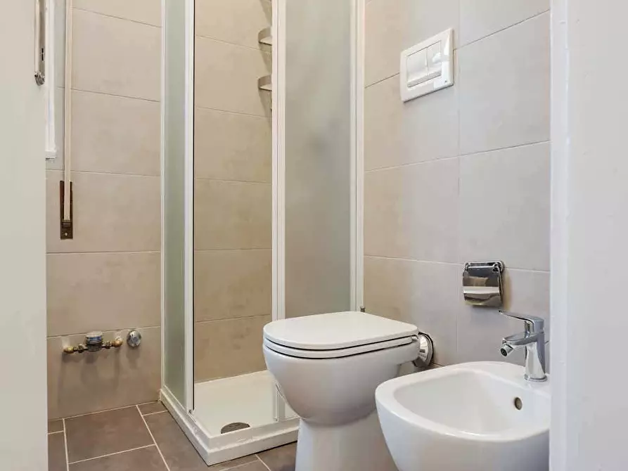 Immagine 27 di Camera in affitto  in Via delle Belle Arti21 a Bologna