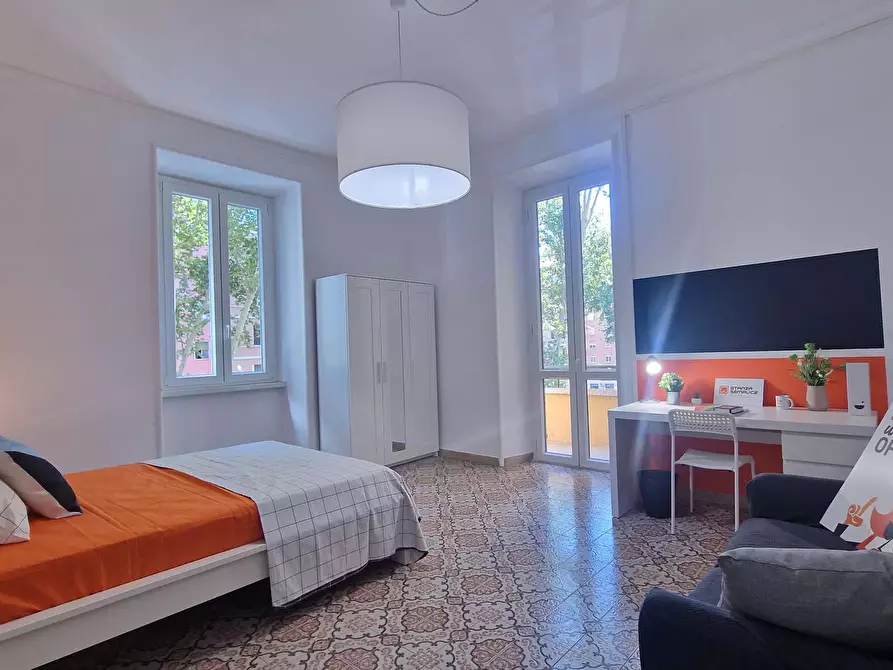 Immagine 5 di Camera in affitto  in Viale Angelico261 a Roma