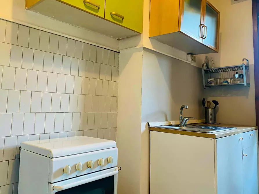 Immagine 5 di Camera in affitto  in Via Ercolano a Milano