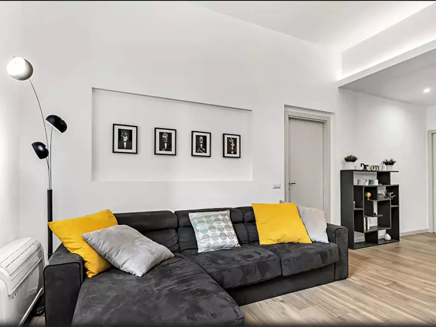 Immagine 9 di Appartamento in affitto  in Viale Beatrice d'Este15 a Milano