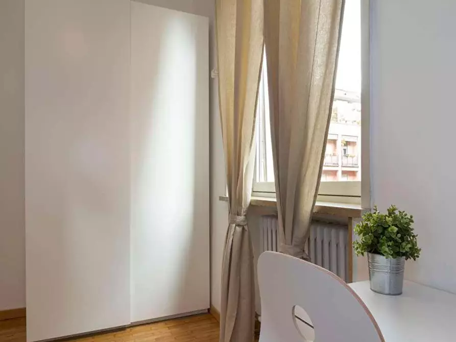 Immagine 7 di Camera in affitto  in Via Tarquinio Prisco3 a Milano