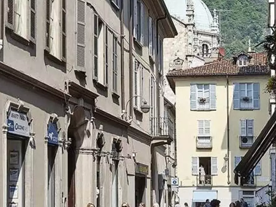 Immagine 20 di Appartamento in affitto  in Via Cinque Giornate a Como