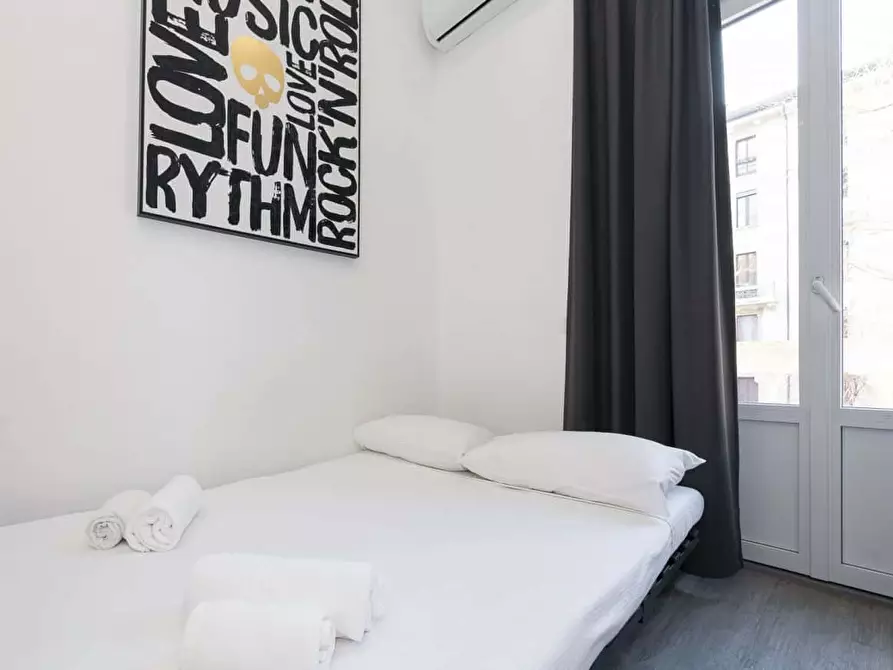 Immagine 2 di Appartamento in affitto  in Via Lomellina14a a Milano