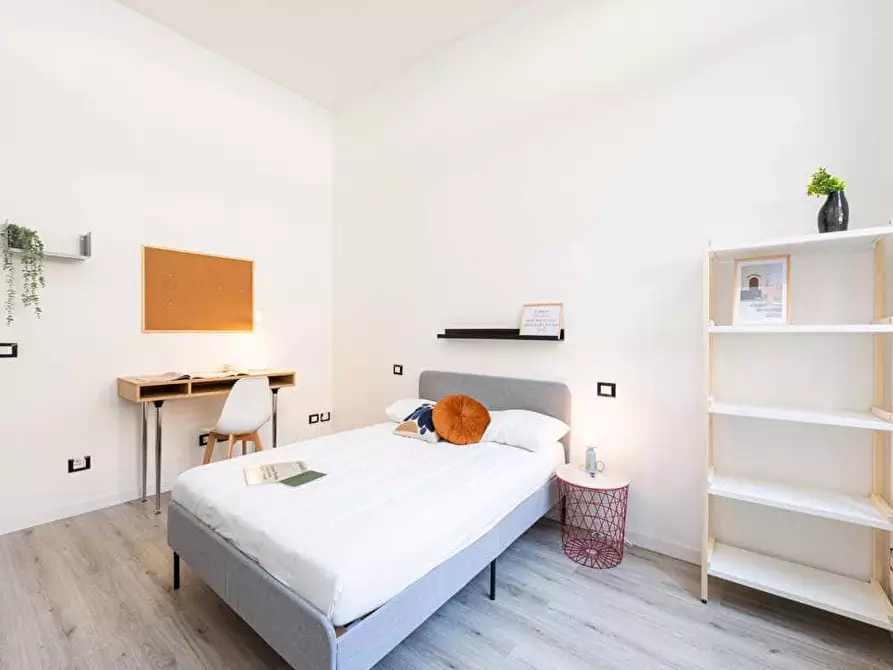 Immagine 10 di Camera in affitto  in Viale Col di Lana6 a Milano