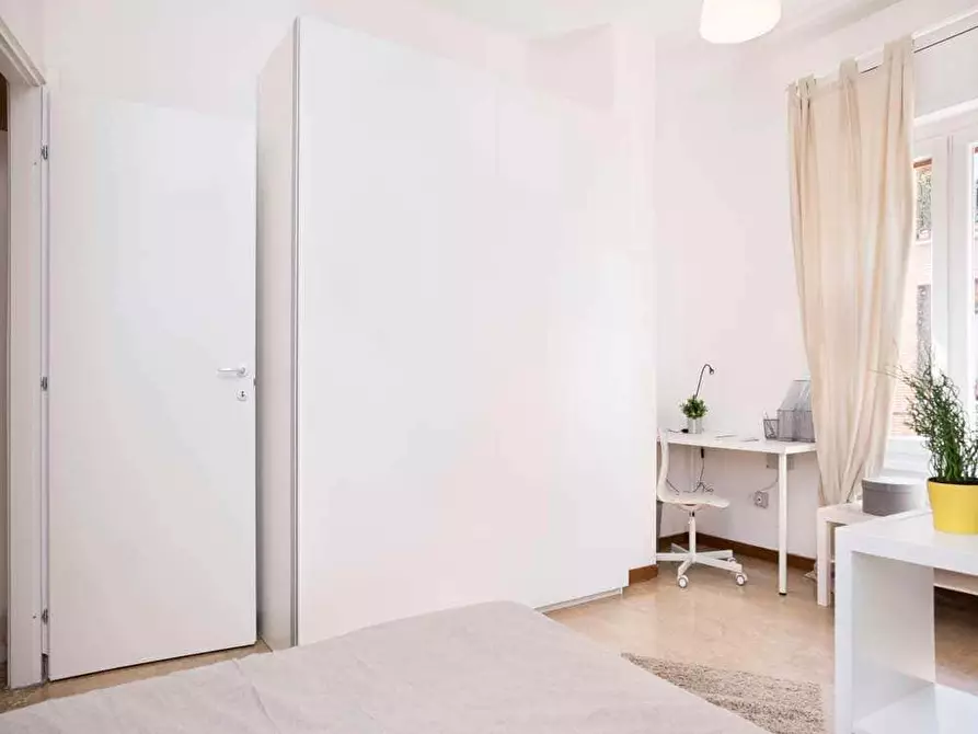 Immagine 3 di Camera in affitto  in Viale Carlo Espinasse10 a Milano