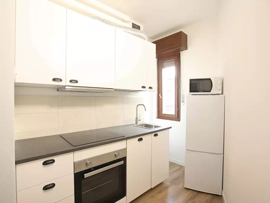 Immagine 12 di Camera in affitto  in Via Giuseppe Soli9 a Modena